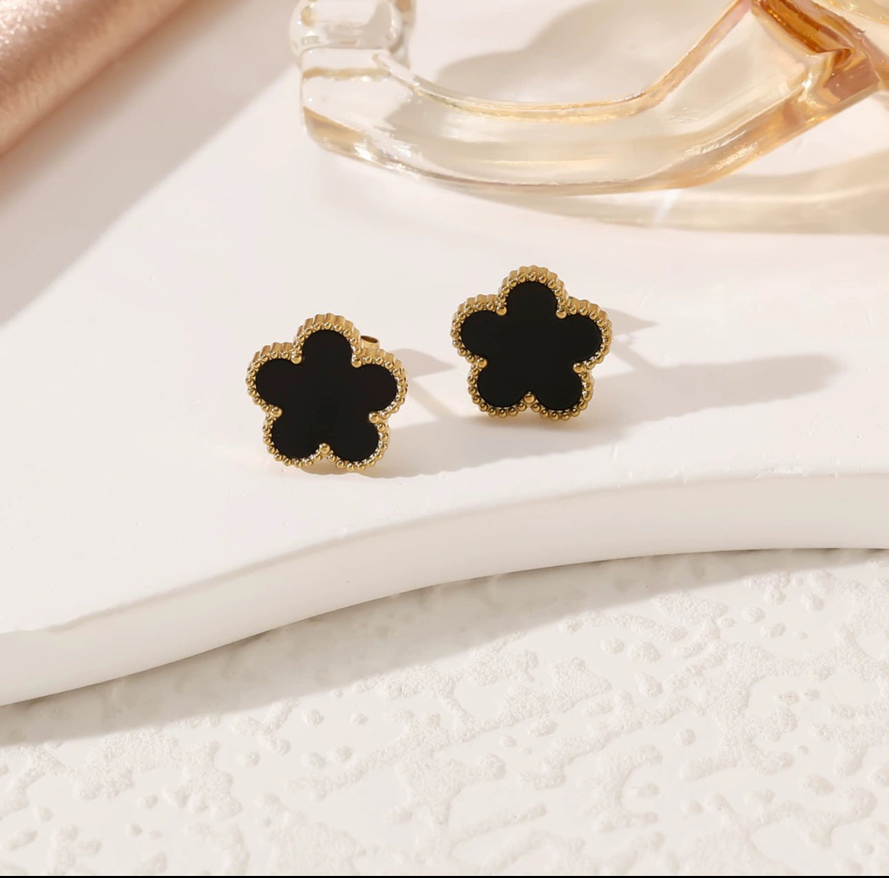 Boucles d'oreilles trèfles "NOIR"