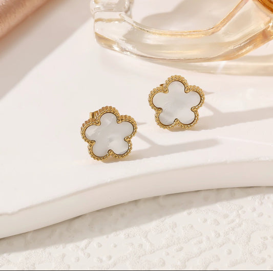 Boucles d'oreilles trèfles "BLANC"